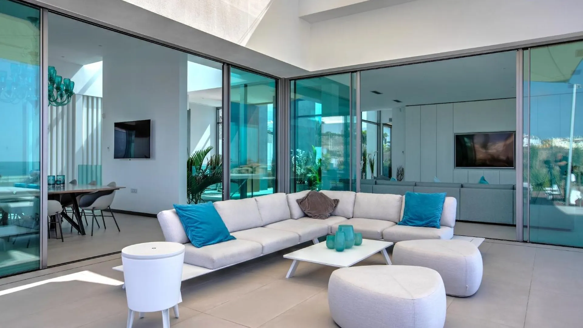 אדחה Belvilla By Oyo Villa Christal 0*,